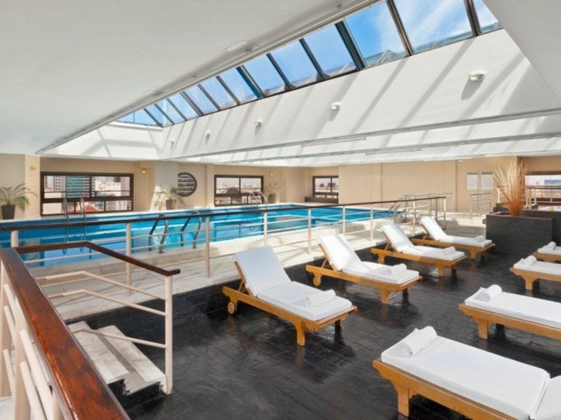 Libertador Hotel บัวโนสไอเรส ภายนอก รูปภาพ The pool at the Mandarin Oriental